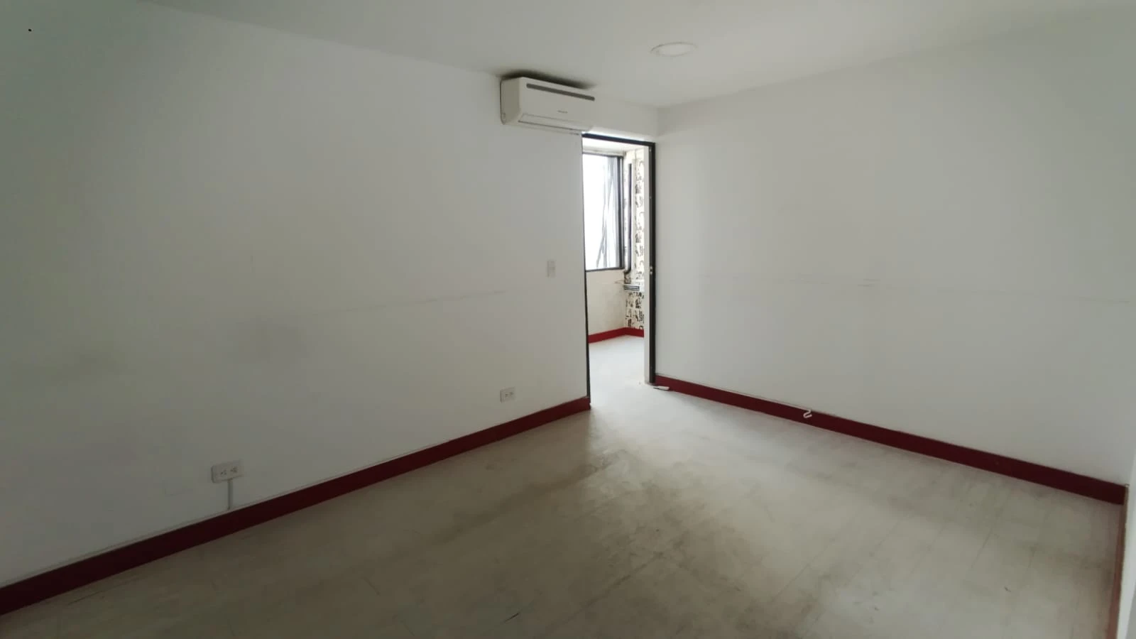 Local Comercial En Arriendo Sector Calasanz