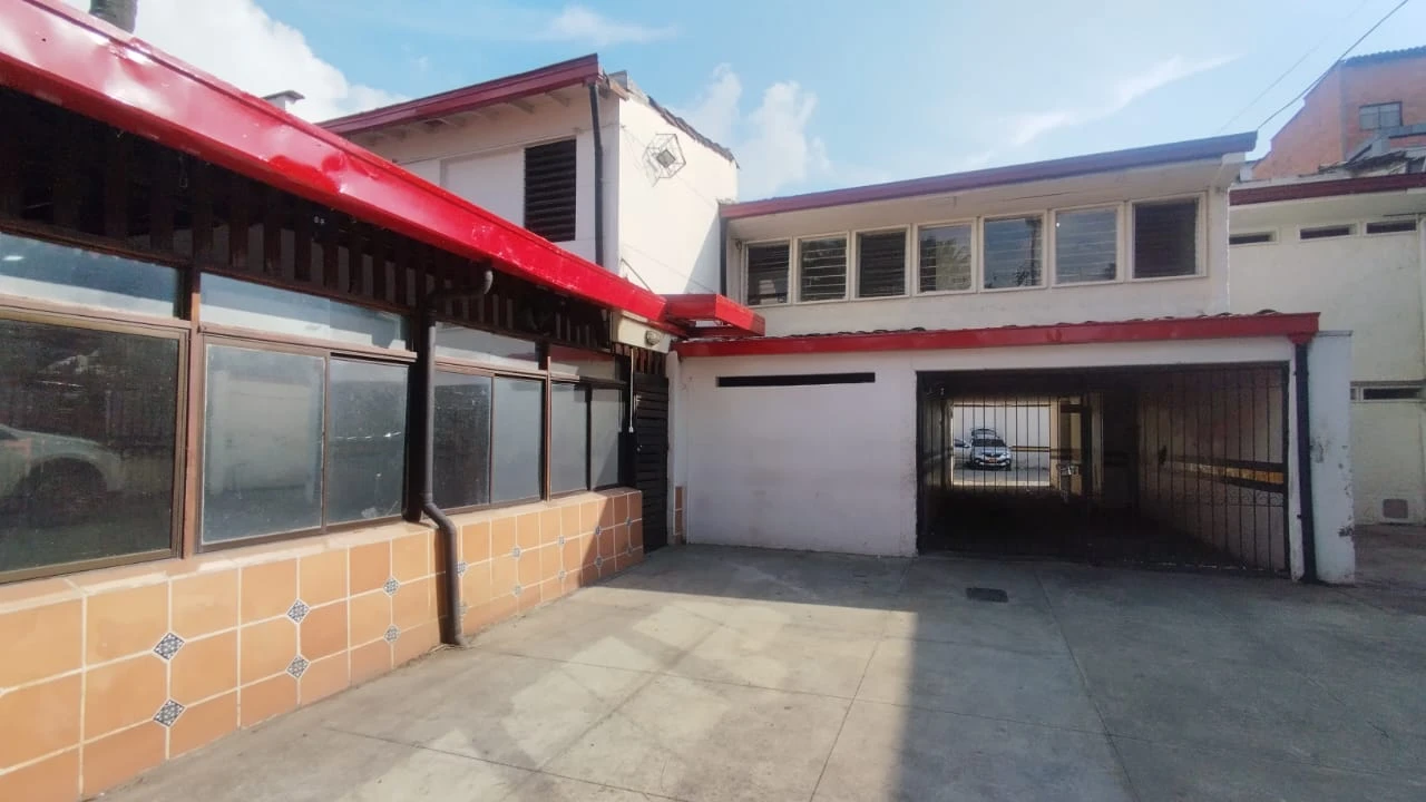 Bodega en Arriendo Sector Belén los Alpes