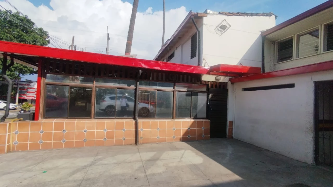 Bodega en Arriendo Sector Belén los Alpes