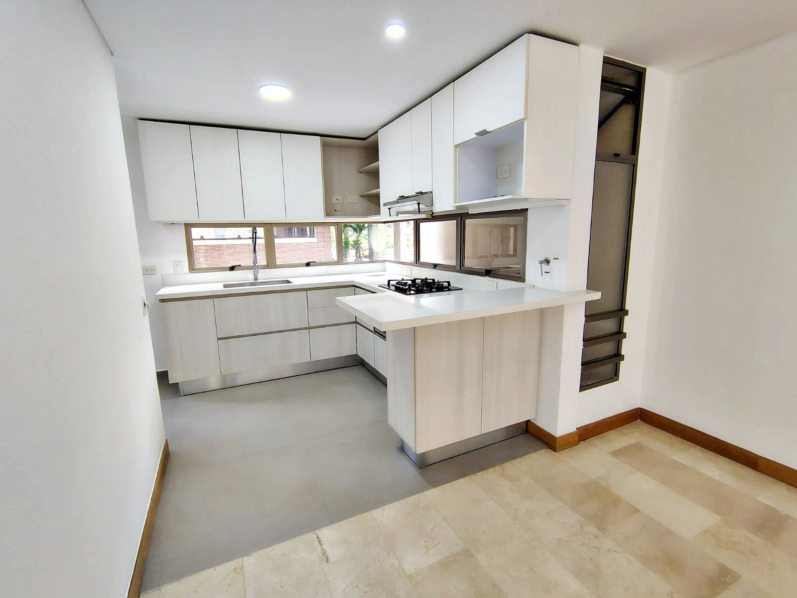 Apartamento en arriendo sector Milla de Oro