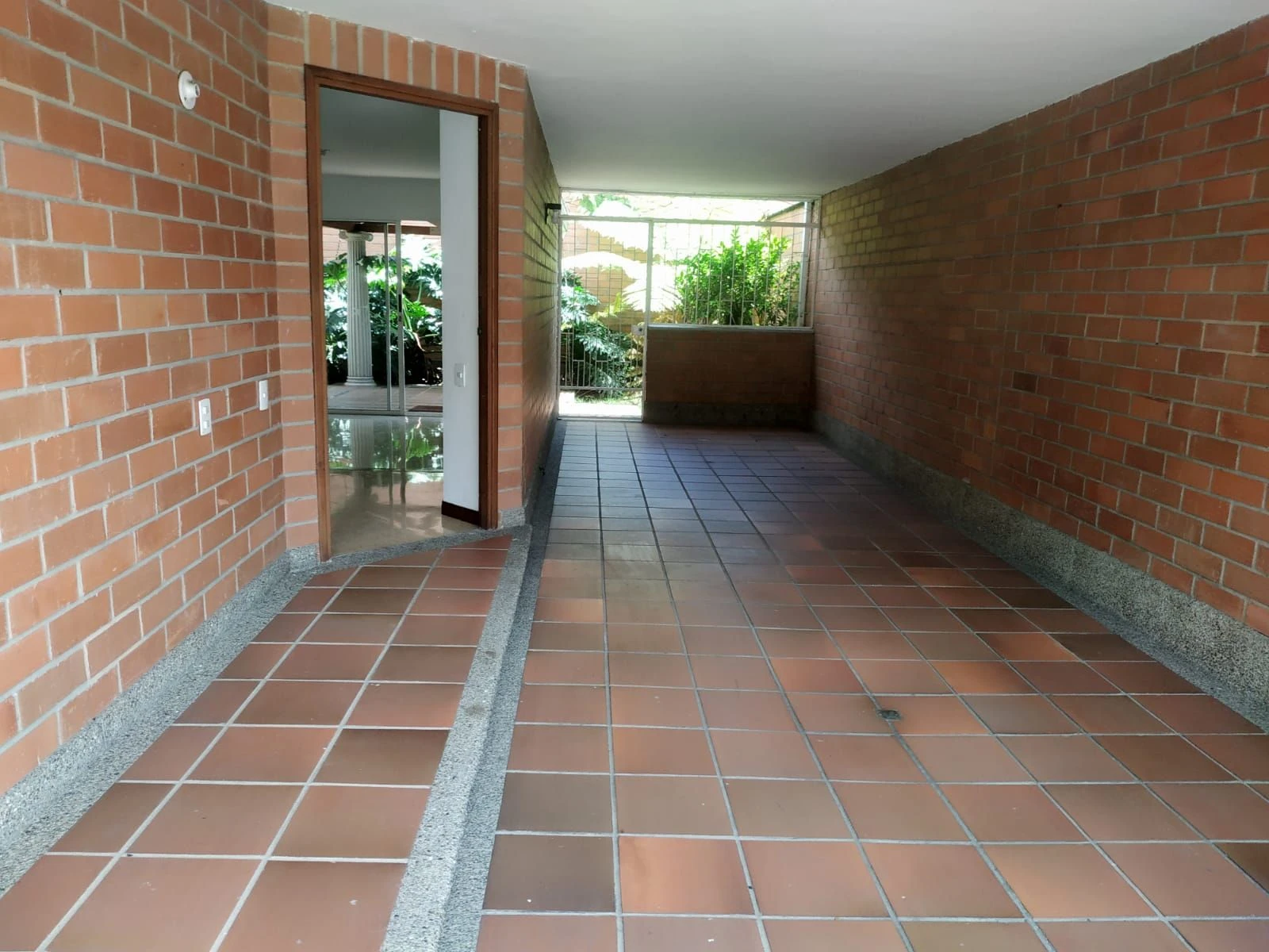 ARRIENDA CASA EN EL POBLADO LOS BALSOS