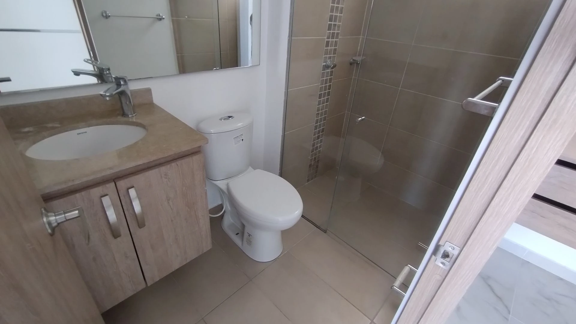 APARTAMENTO EN ARRIENDO EN ALAMEDA DEL RÍO