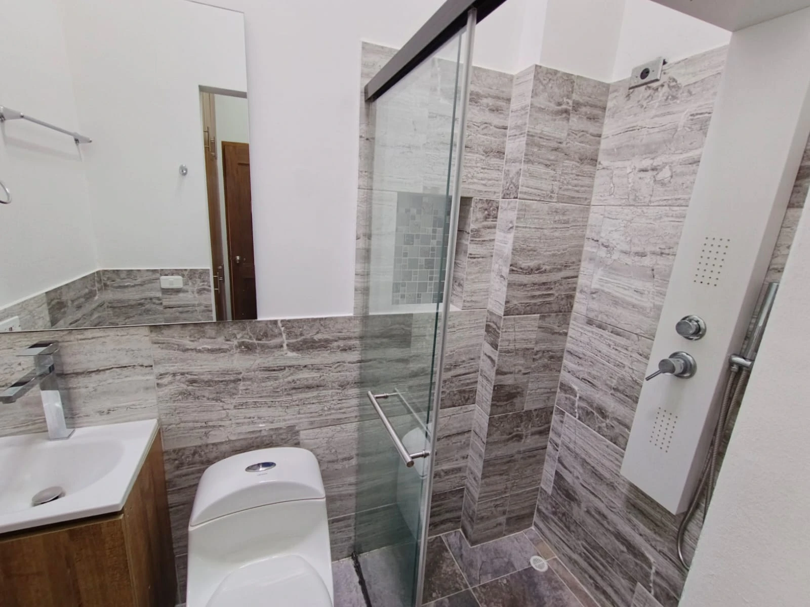 Casa en arriendo en Rionegro sector San Antonio de Pereira