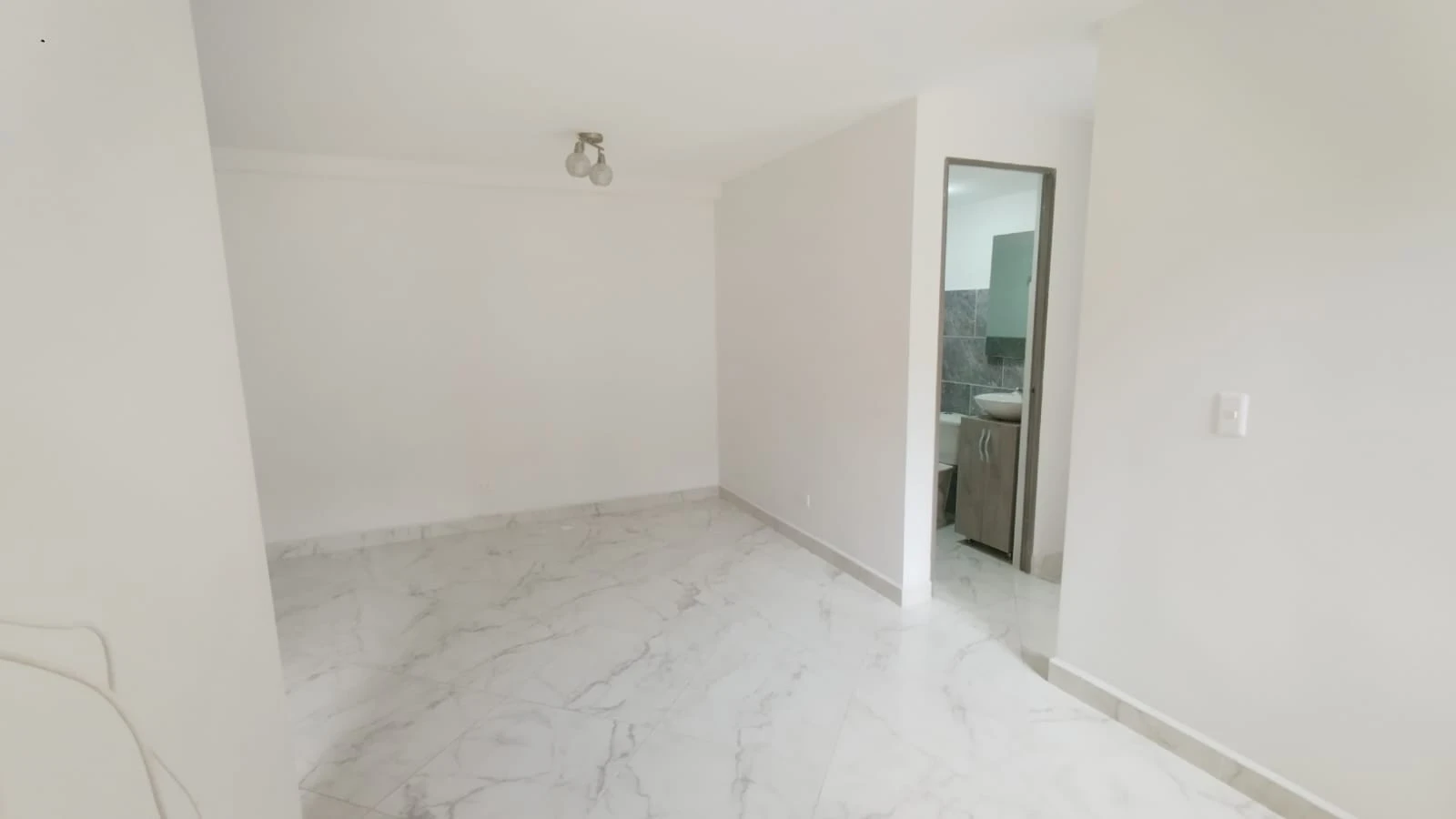 Apartamento En Arriendo Sector Altos De Calasanz