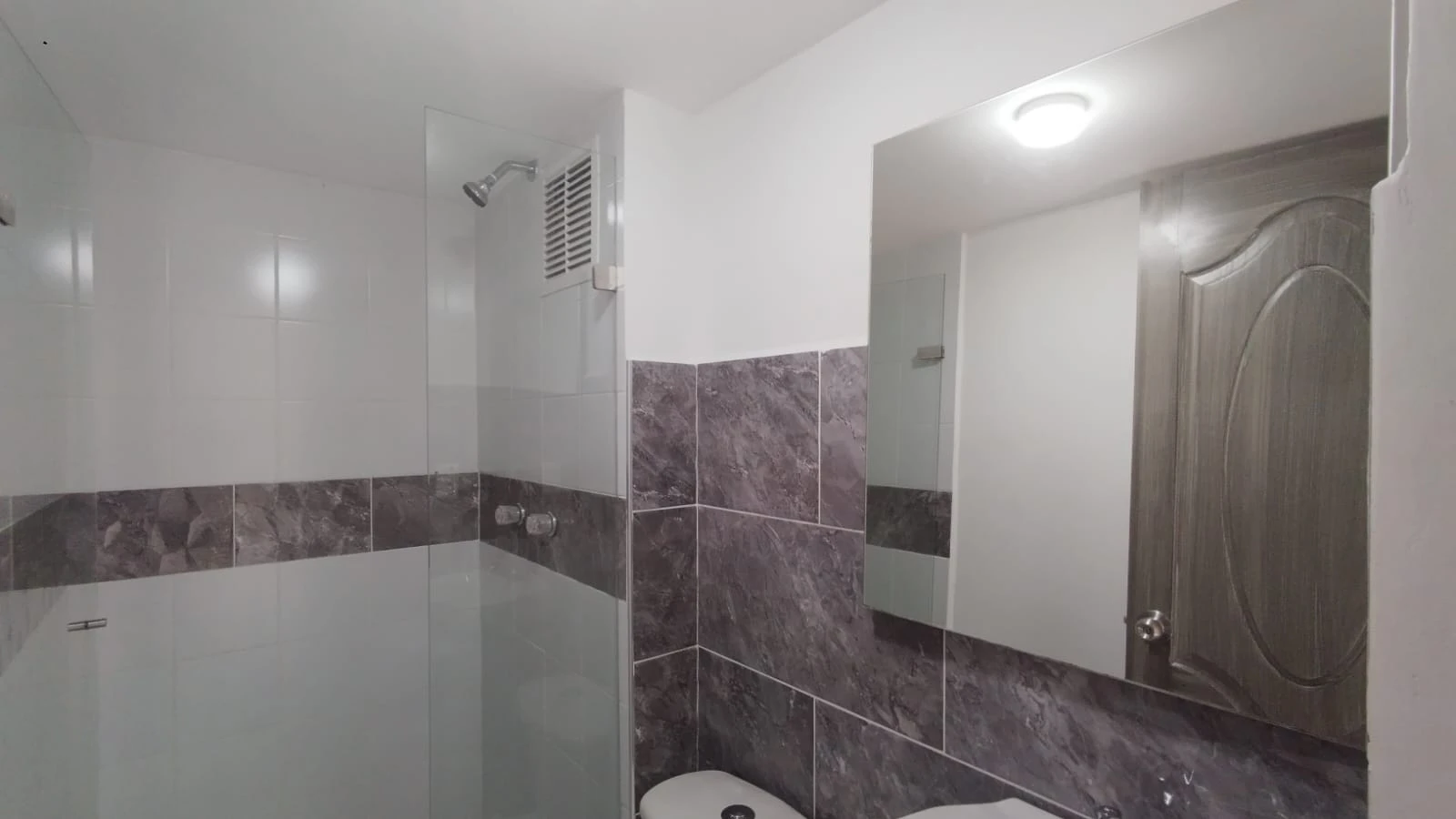 Apartamento En Arriendo Sector Altos De Calasanz