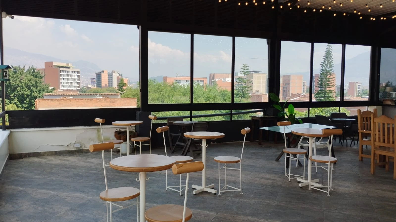 Local En Arriendo Sector Belén Rosales