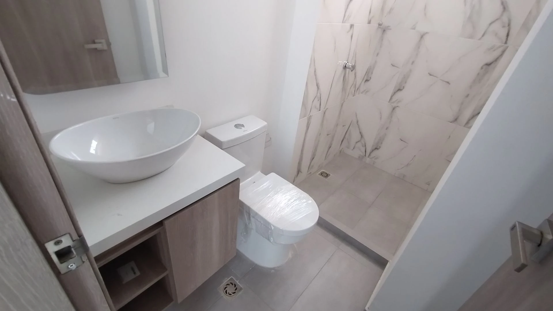 APARTAMENTO PARA VENTA ALBORAYA