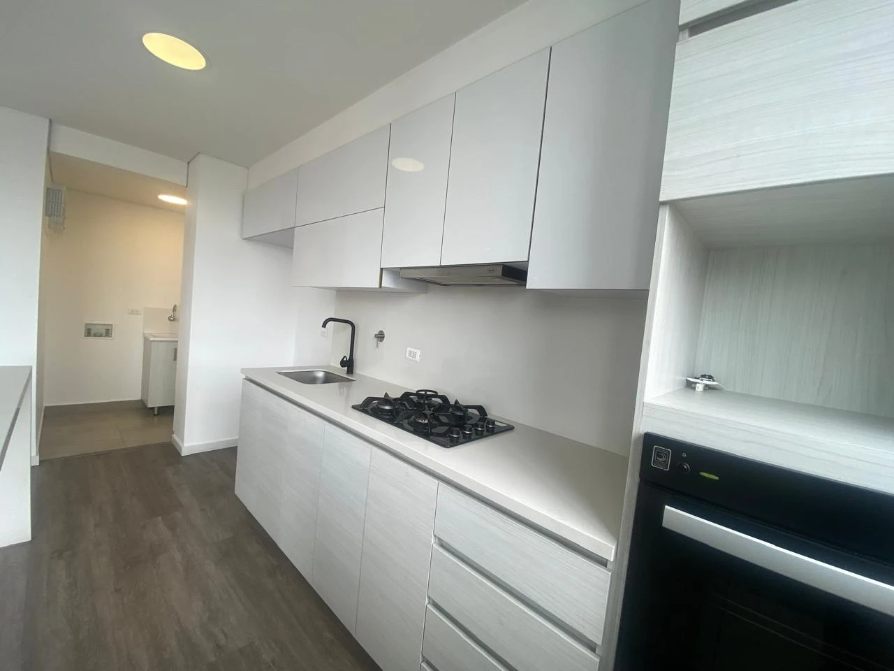 Arriendo Apartamento en el Poblado Sector la Linde