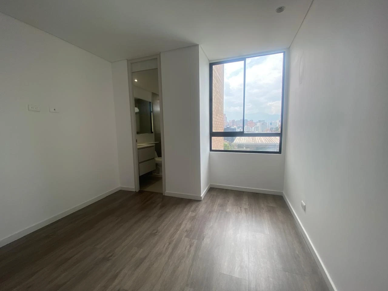 Arriendo Apartamento en el Poblado Sector la Linde