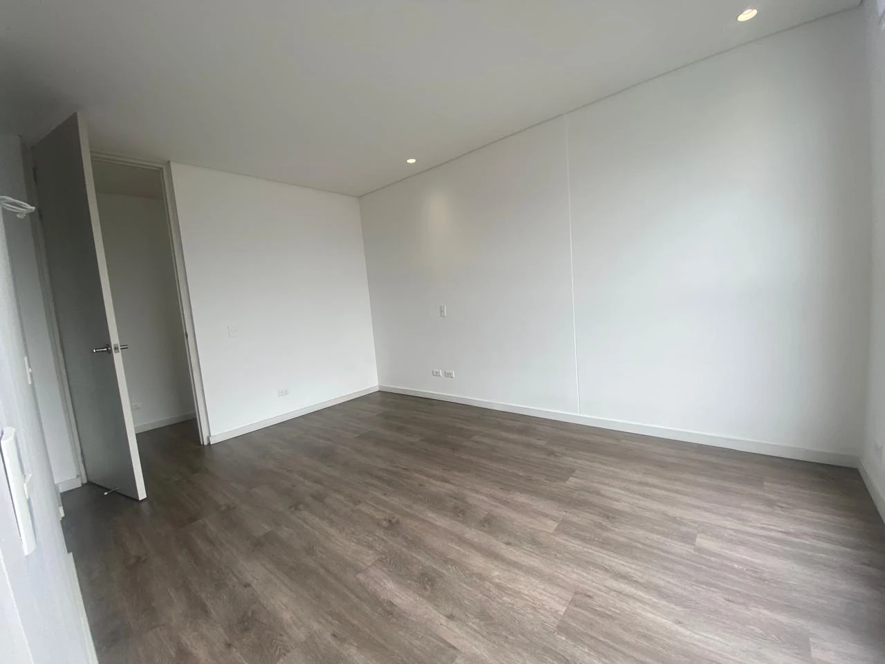 Arriendo Apartamento en el Poblado Sector la Linde