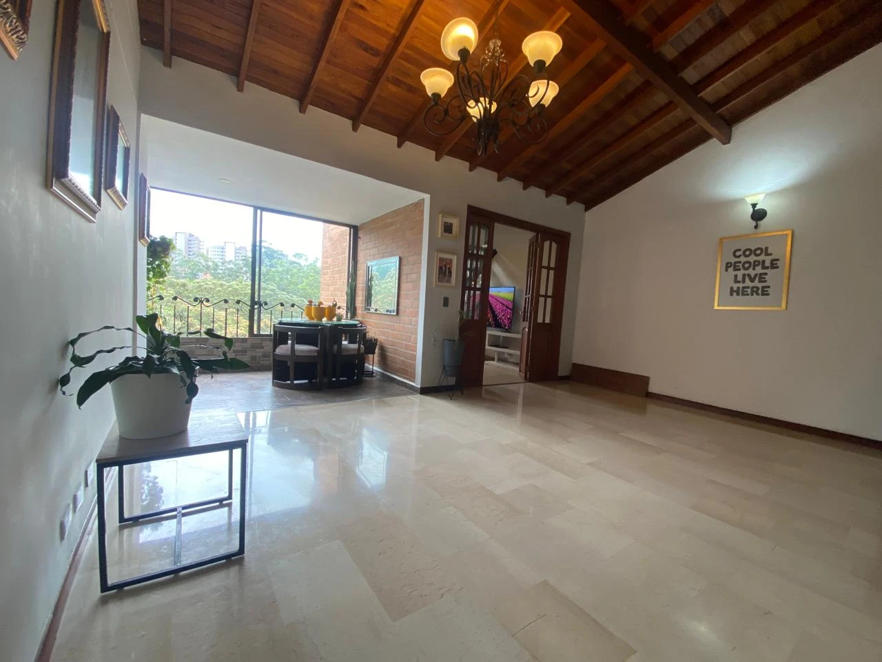 Arriendo Apartamento en el Poblado Sector la Frontera