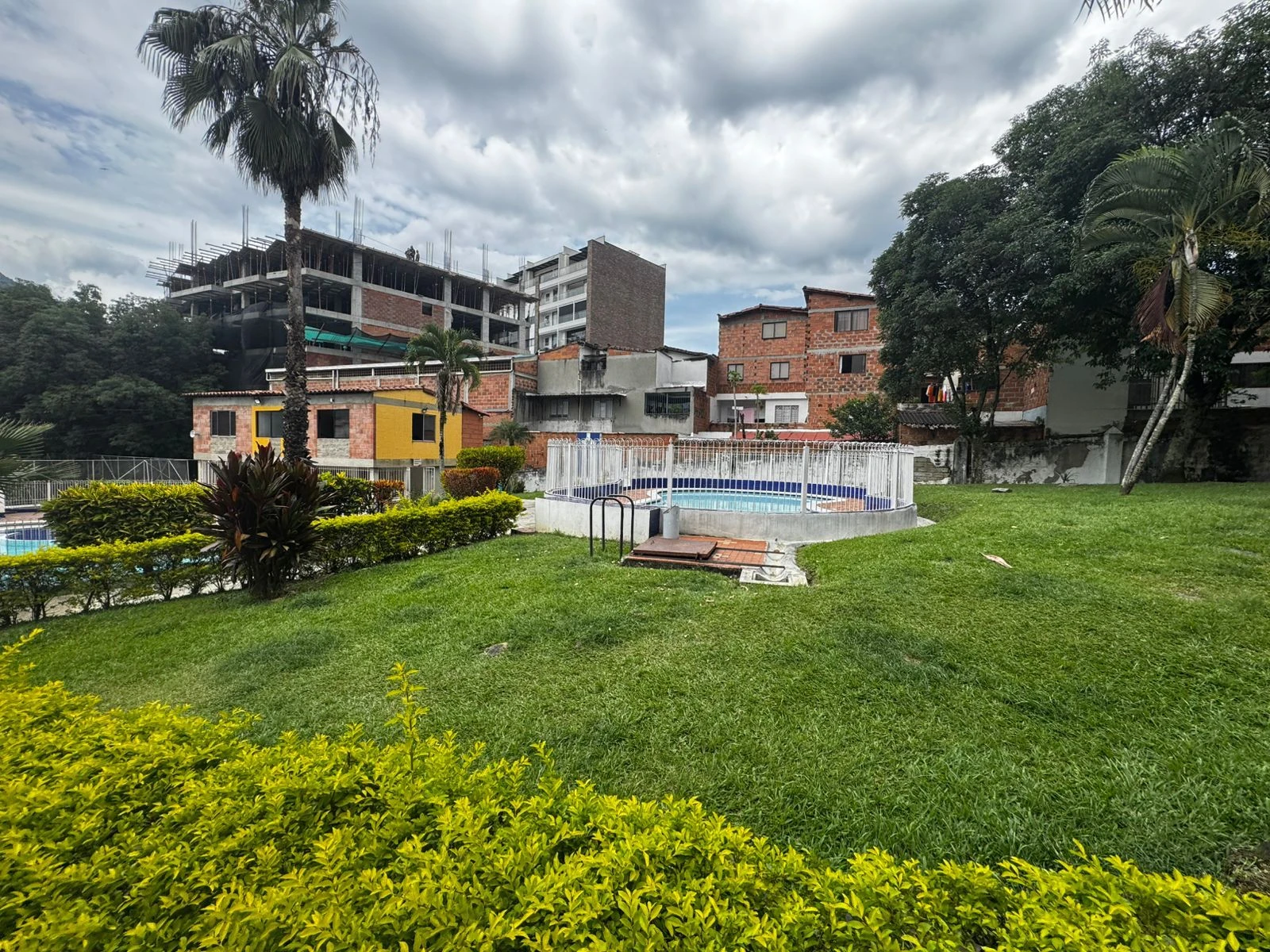 Casa en arriendo en Copacabana