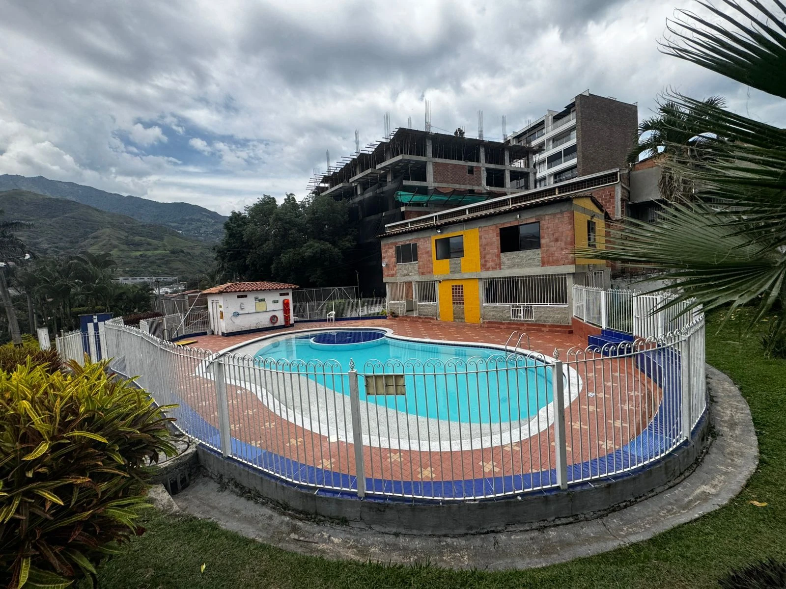 Casa en arriendo en Copacabana