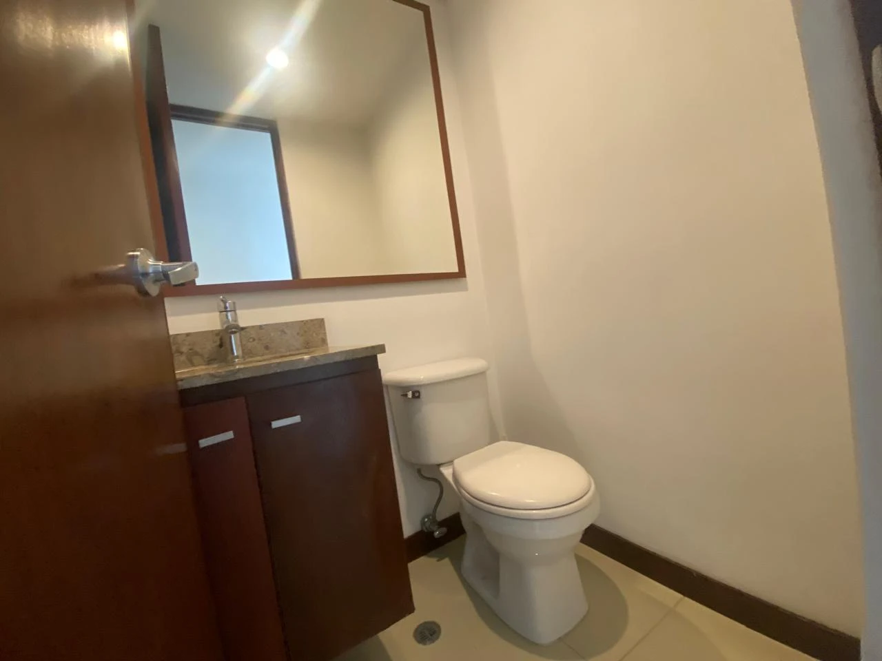 Arriendo Apartamento en el Poblado la Frontera