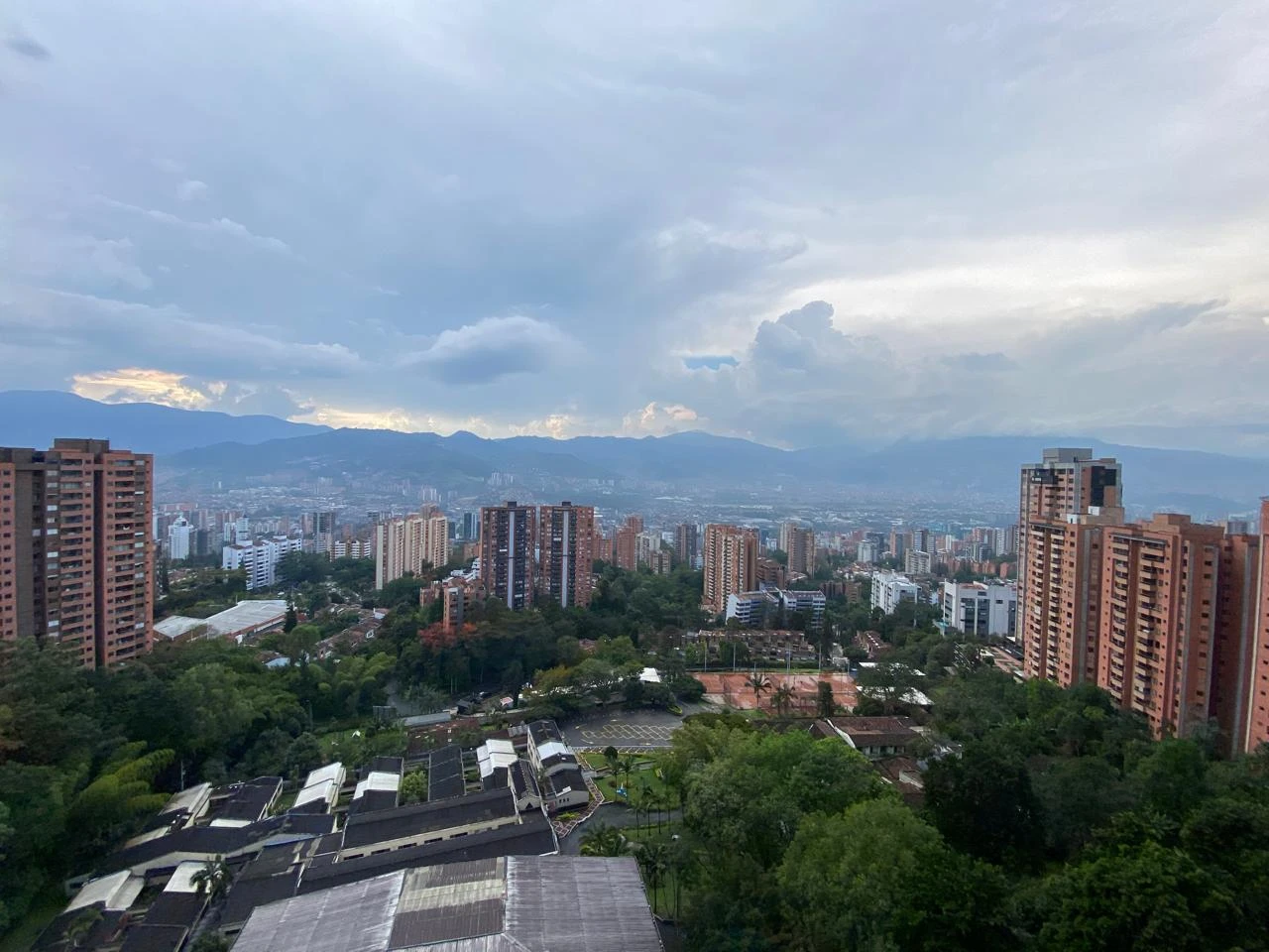 Arriendo Apartamento en el Poblado Sector el Tesoro