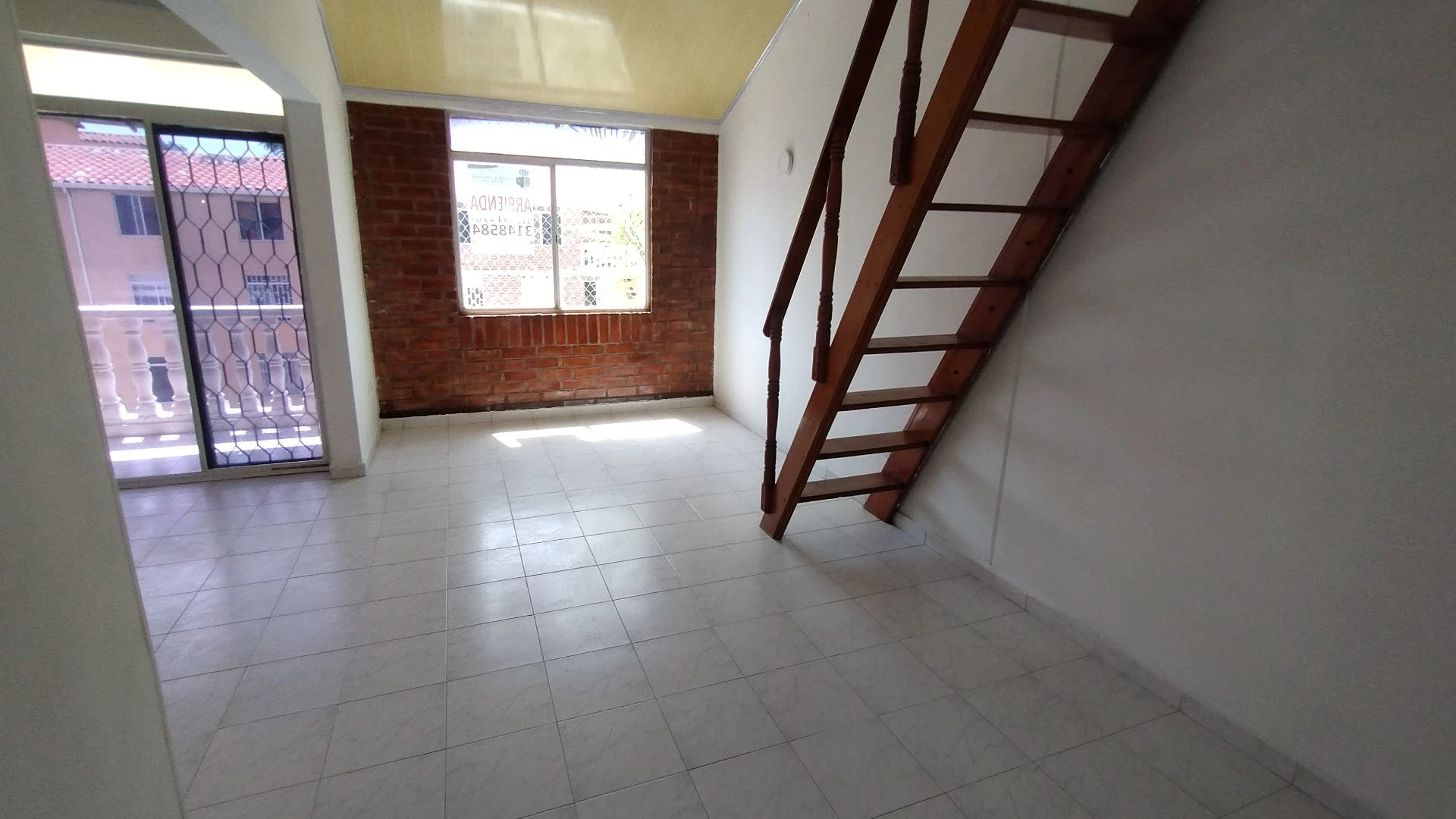 APARTAMENTO DUPLEX EN VENTA EN VILLA CAROLINA.