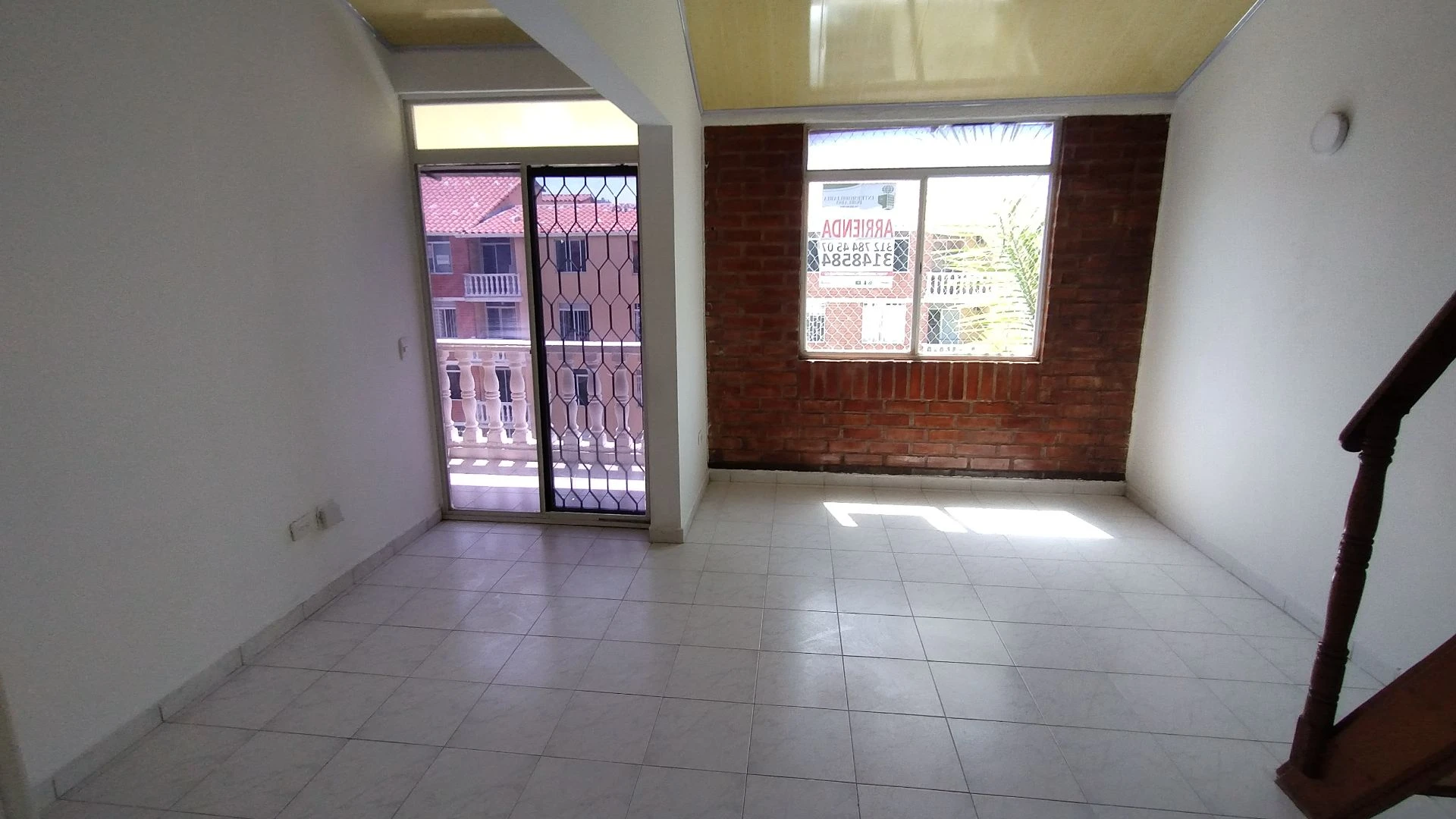 APARTAMENTO DUPLEX EN VENTA EN VILLA CAROLINA.