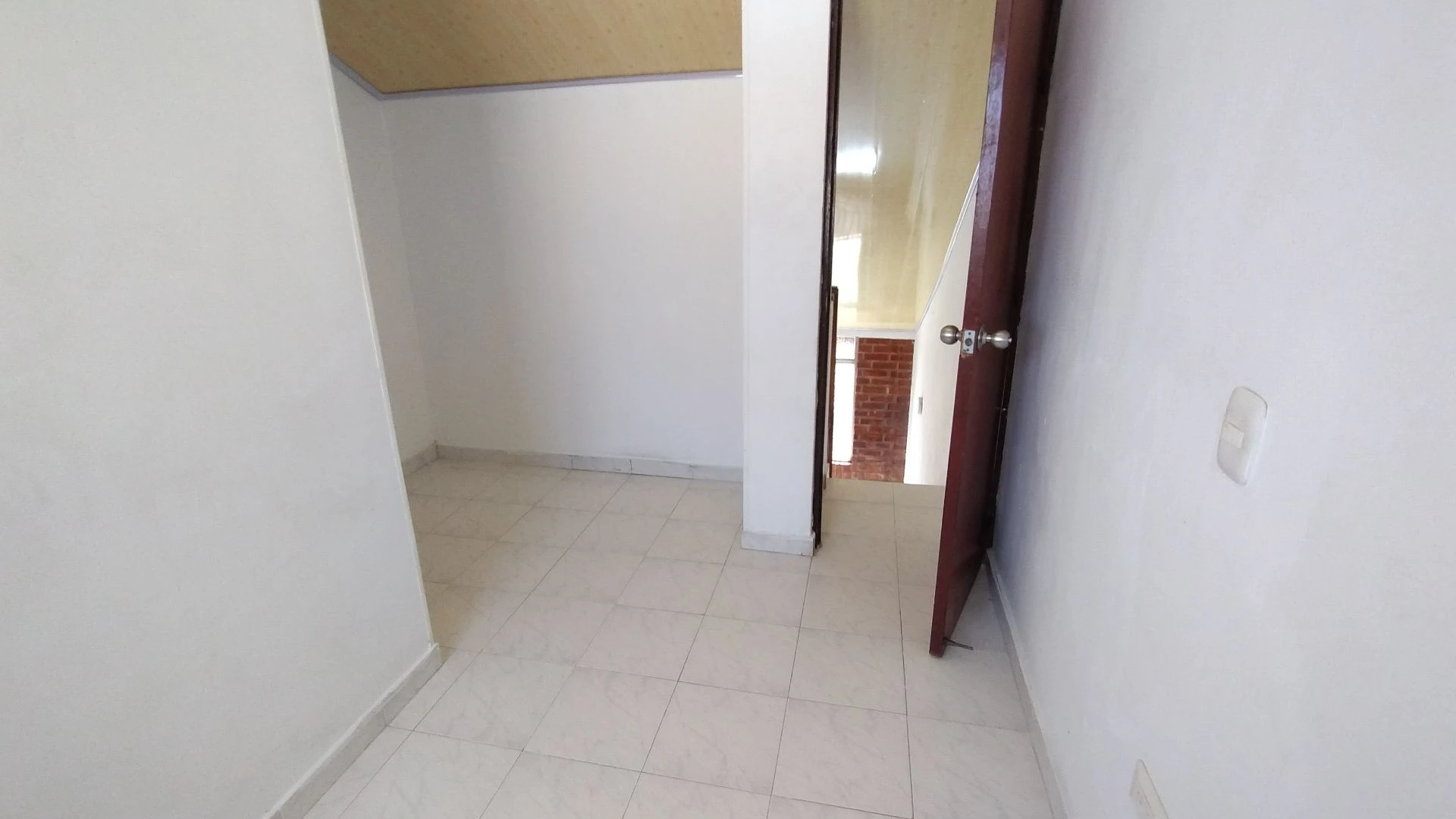 APARTAMENTO DUPLEX EN VENTA EN VILLA CAROLINA.