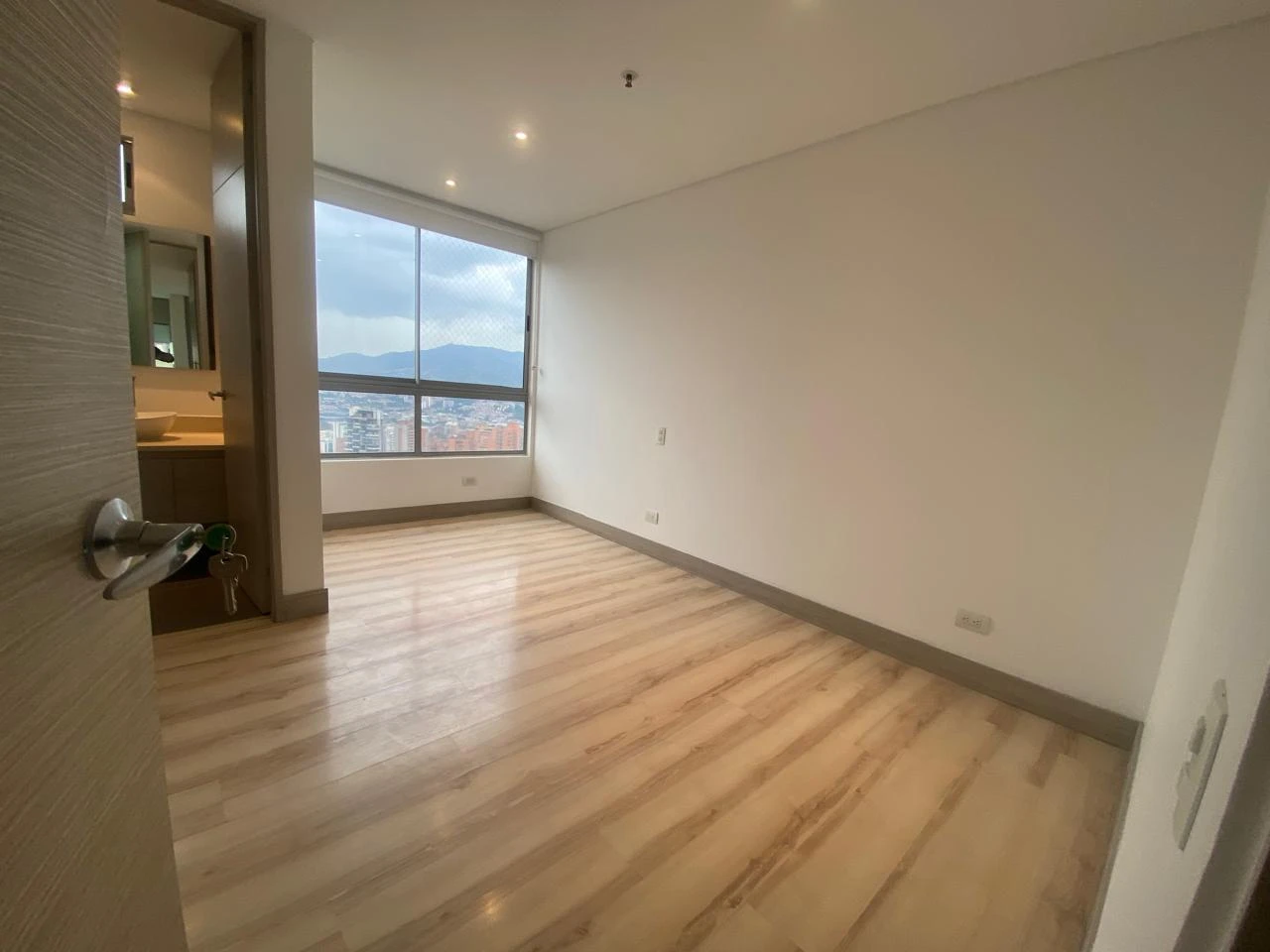Arriendo Apartamento en el Poblado
