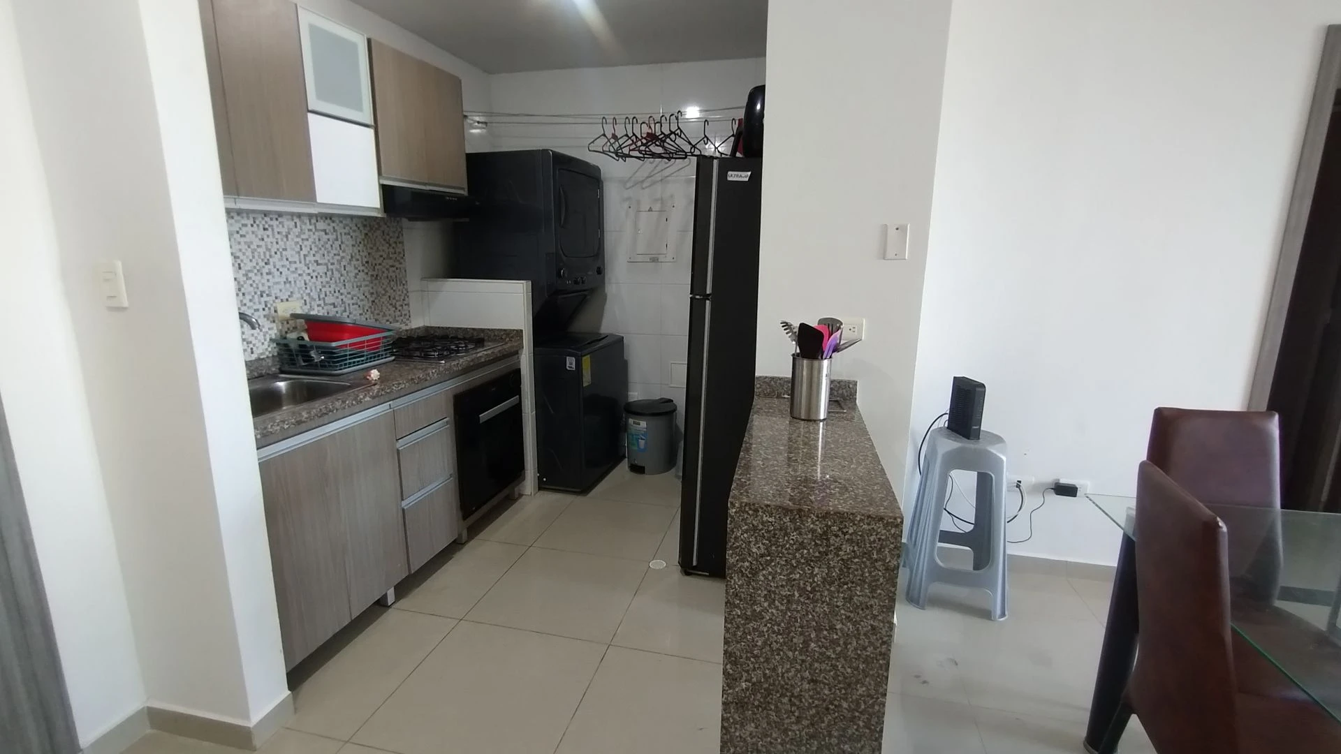 APARTAMENTO AMOBLADO EN RENTA