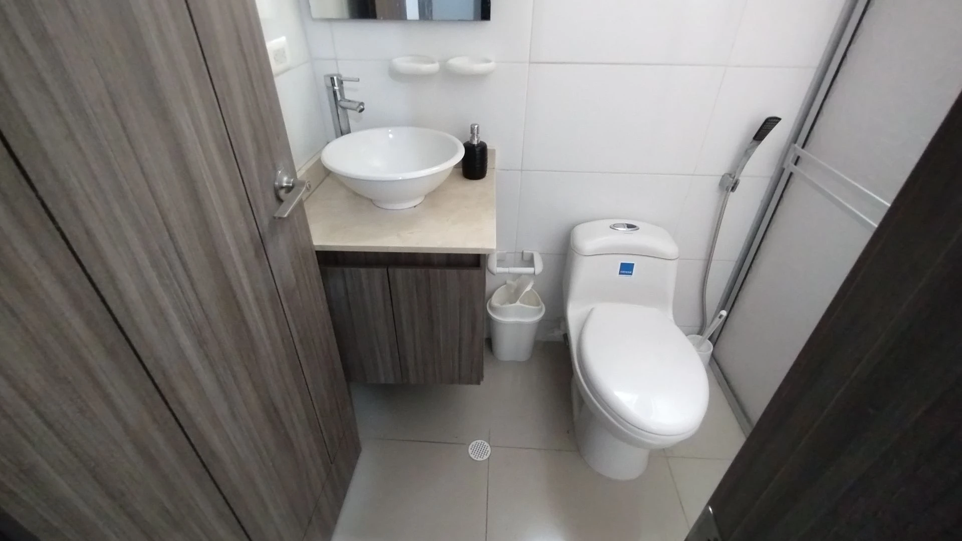 APARTAMENTO AMOBLADO EN RENTA