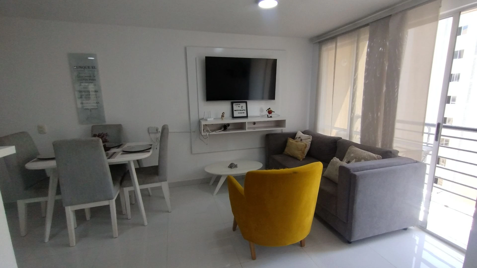 APARTAMENTO AMOBLADO EN ARRIENDO EN ALAMEDA DEL RÍO.