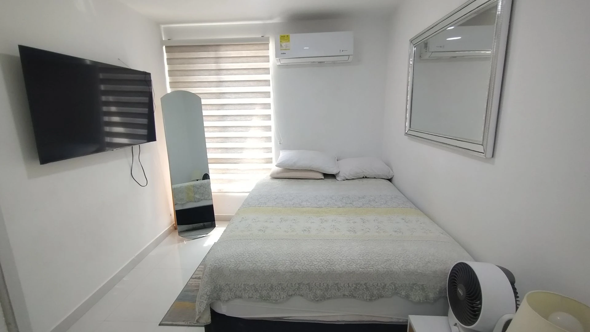 APARTAMENTO AMOBLADO EN ARRIENDO EN ALAMEDA DEL RÍO.