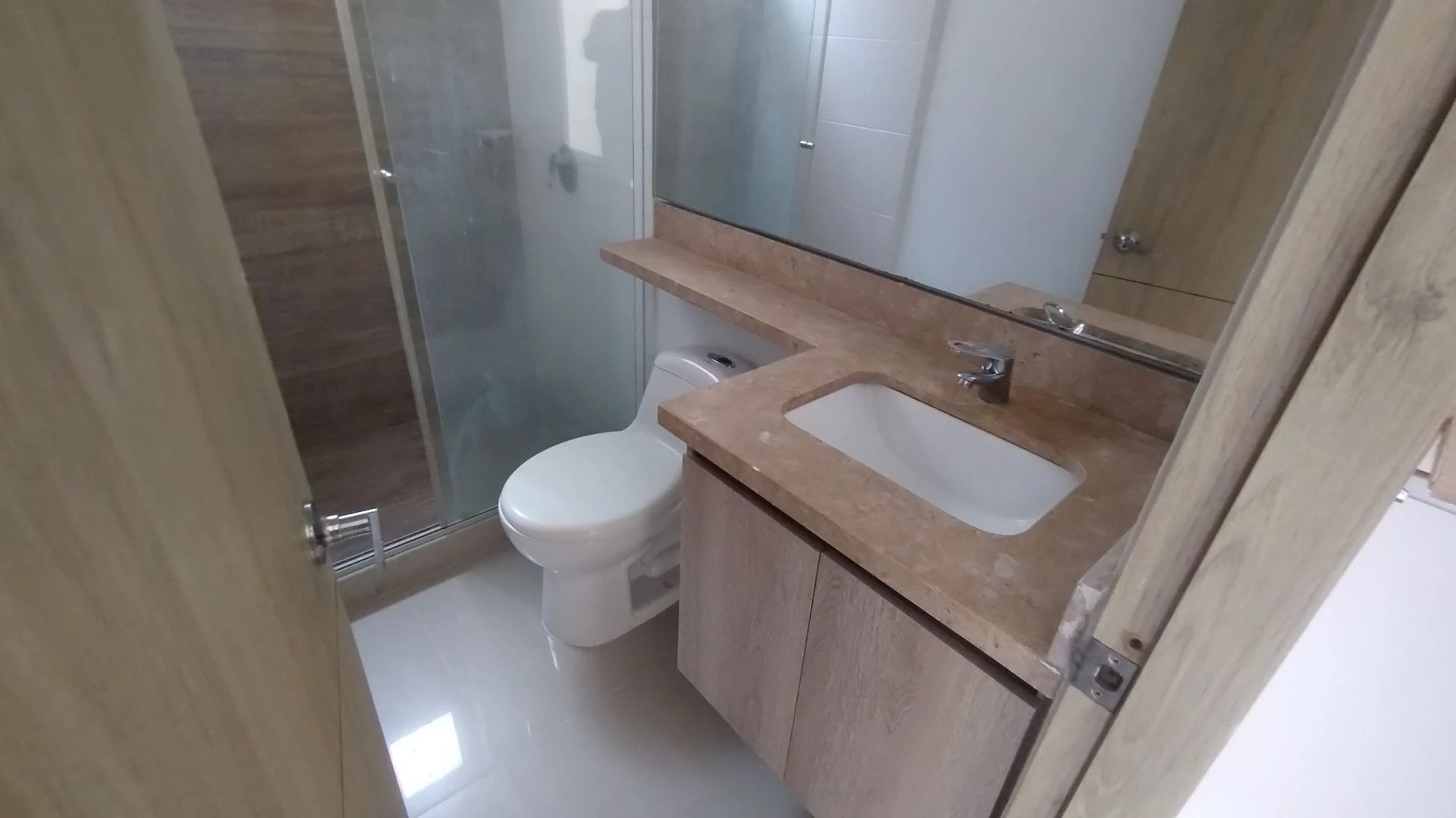 APARTAMENTO EN ARRIENDO EN RÍO ALTO