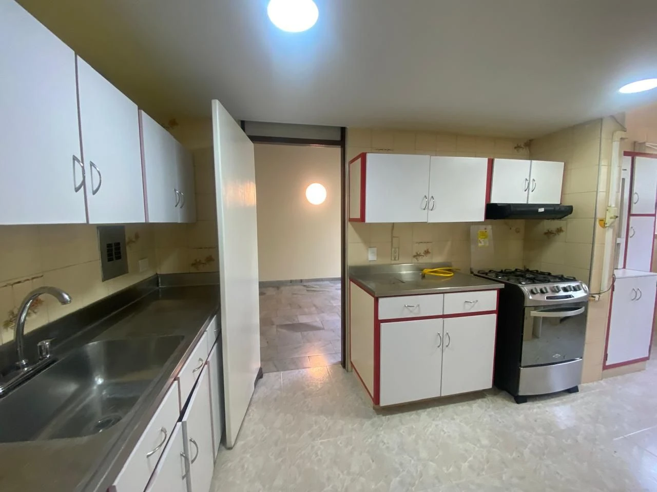 Arriendo Apartamento en el Poblado Sector Patio Bonito