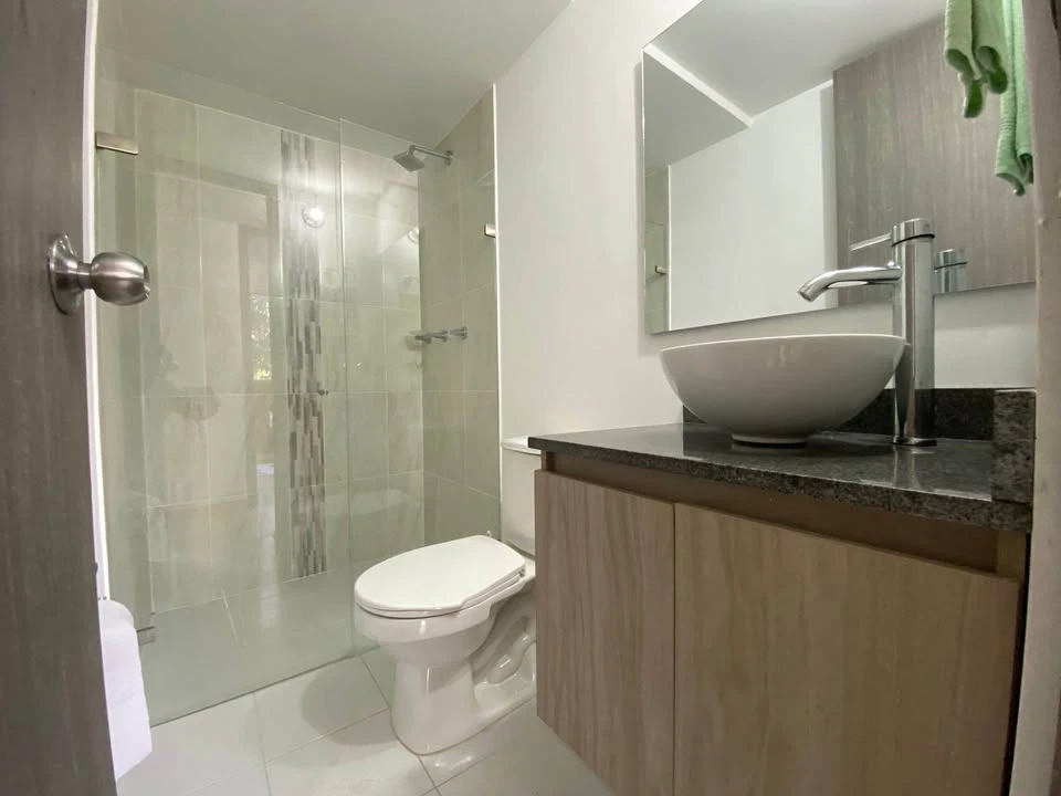 Apartamento en arriendo sector alto las flores