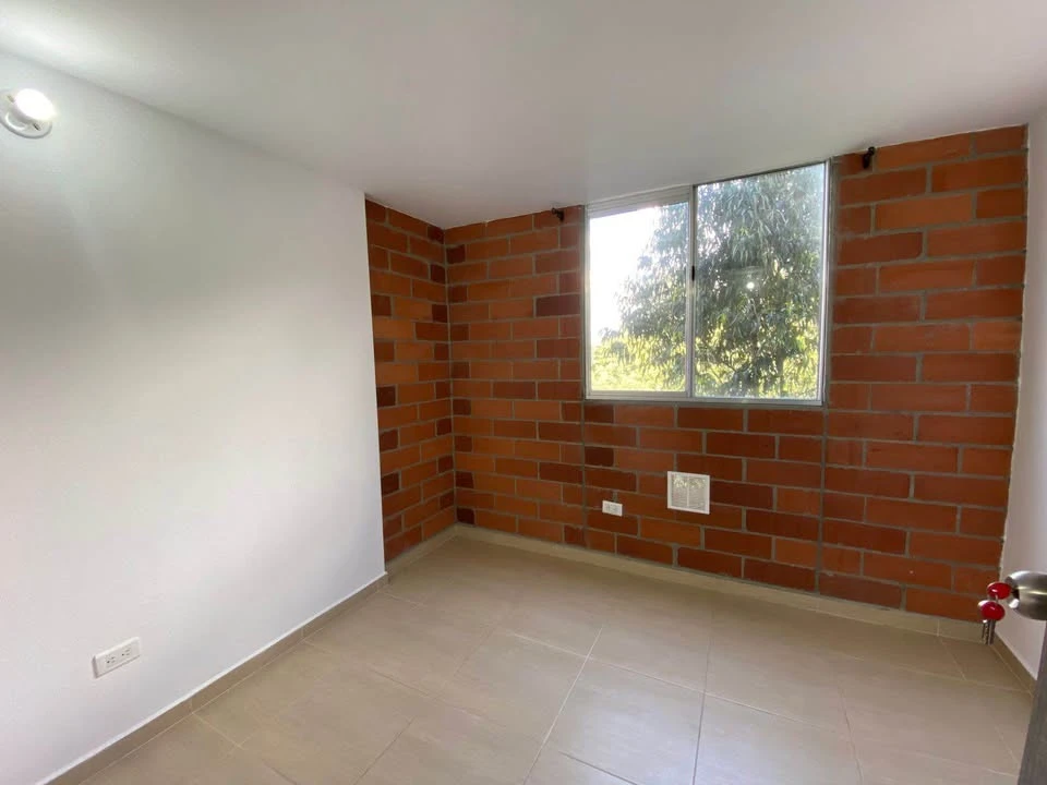 Apartamento en arriendo sector alto las flores