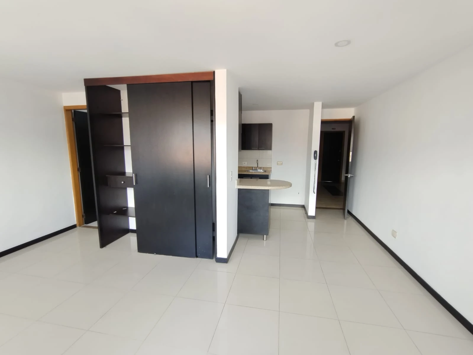 Apartaestudio En Arriendo Sector Laureles