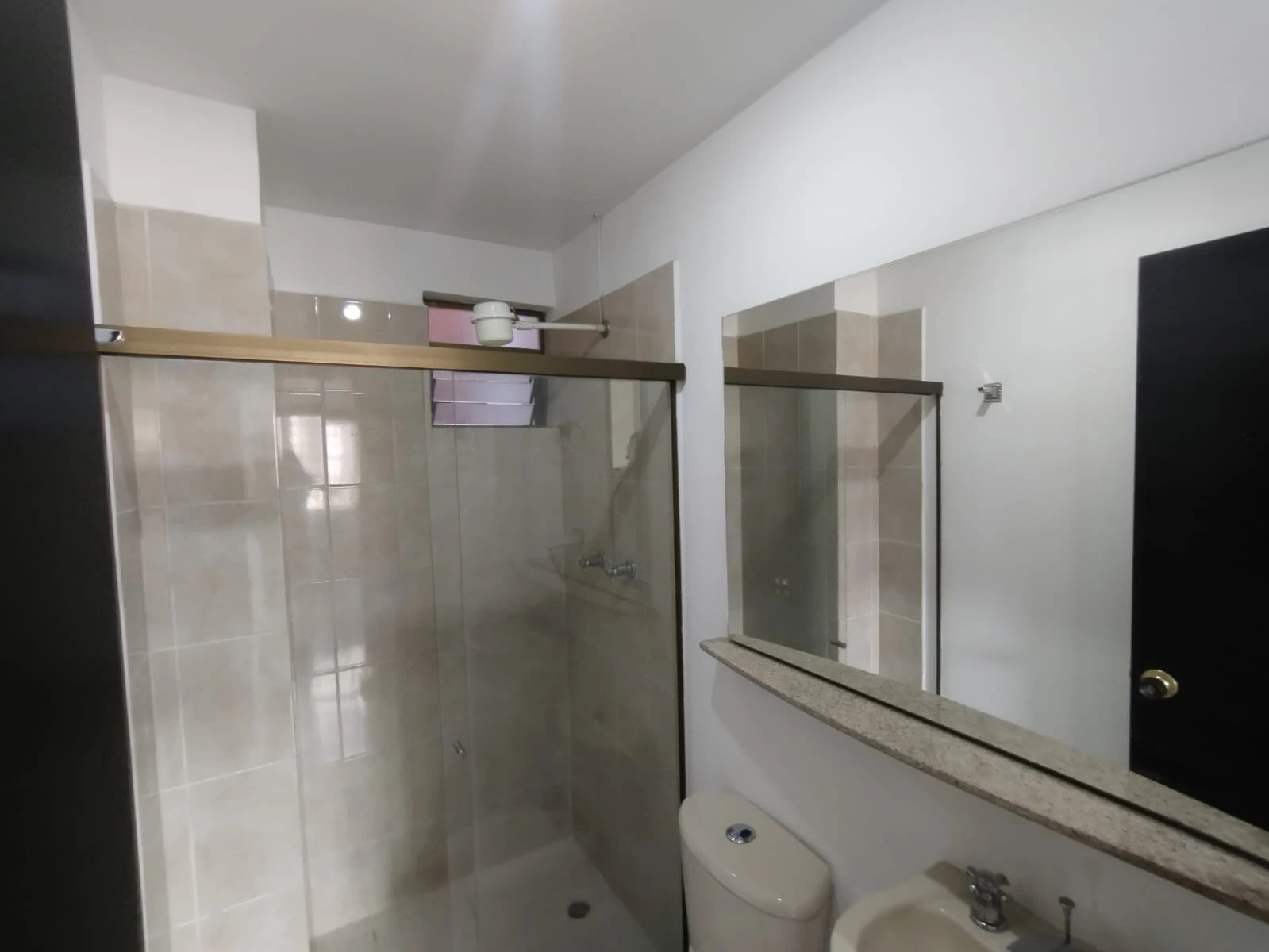 Apartaestudio En Arriendo Sector Laureles