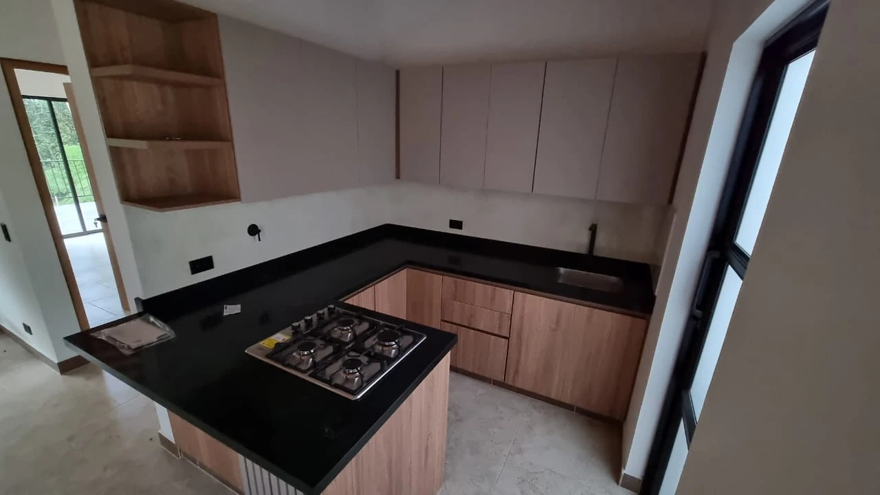 Casa campestre en arriendo en vereda el tablazo