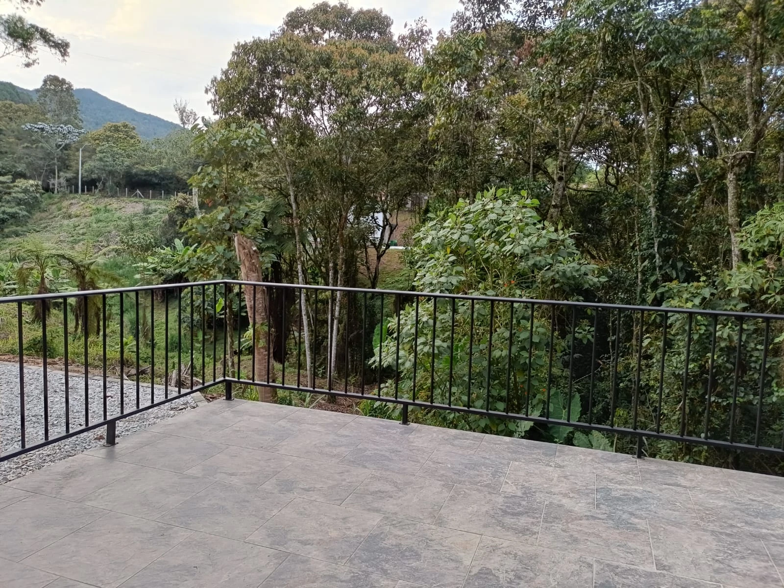 Casa campestre en arriendo en vereda el tablazo