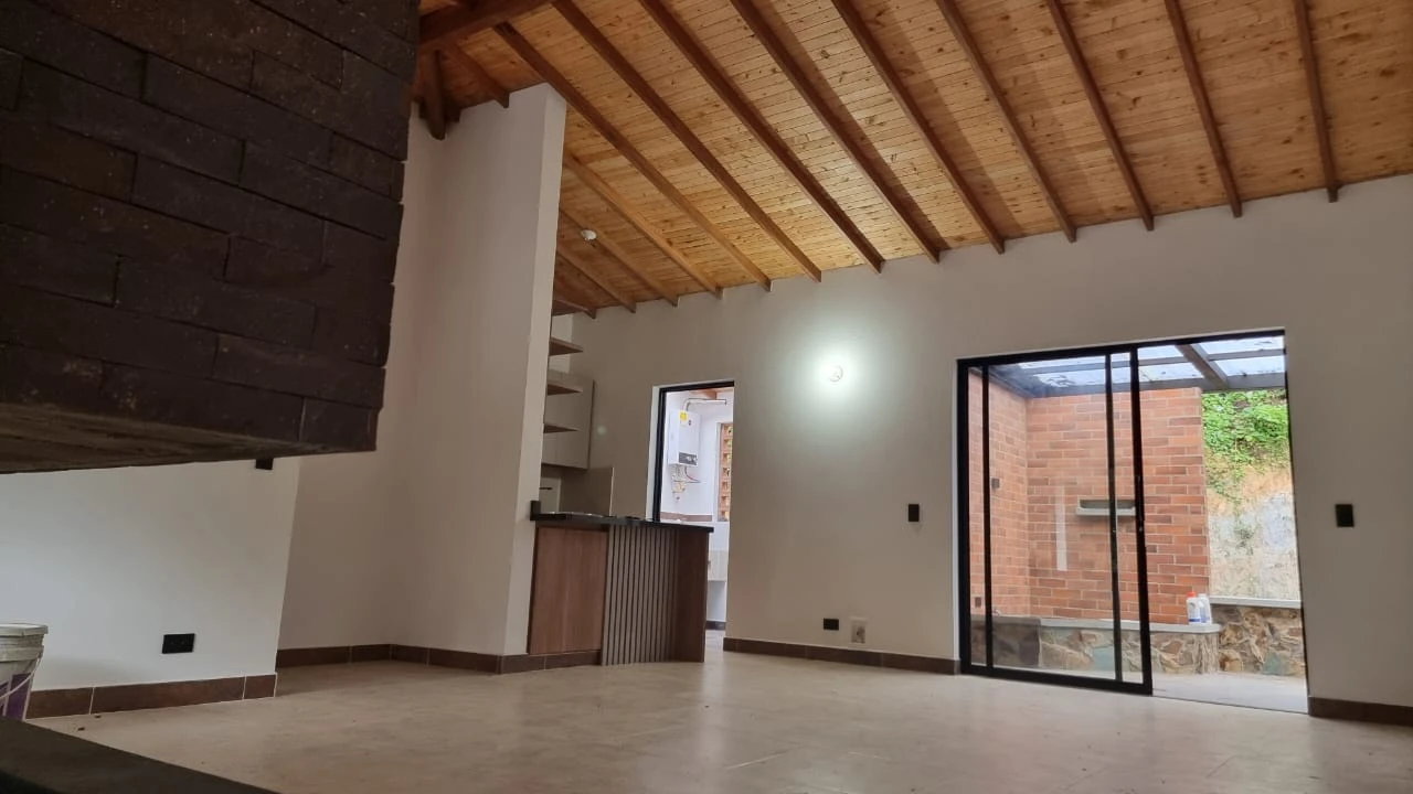 Casa campestre en arriendo en vereda el tablazo