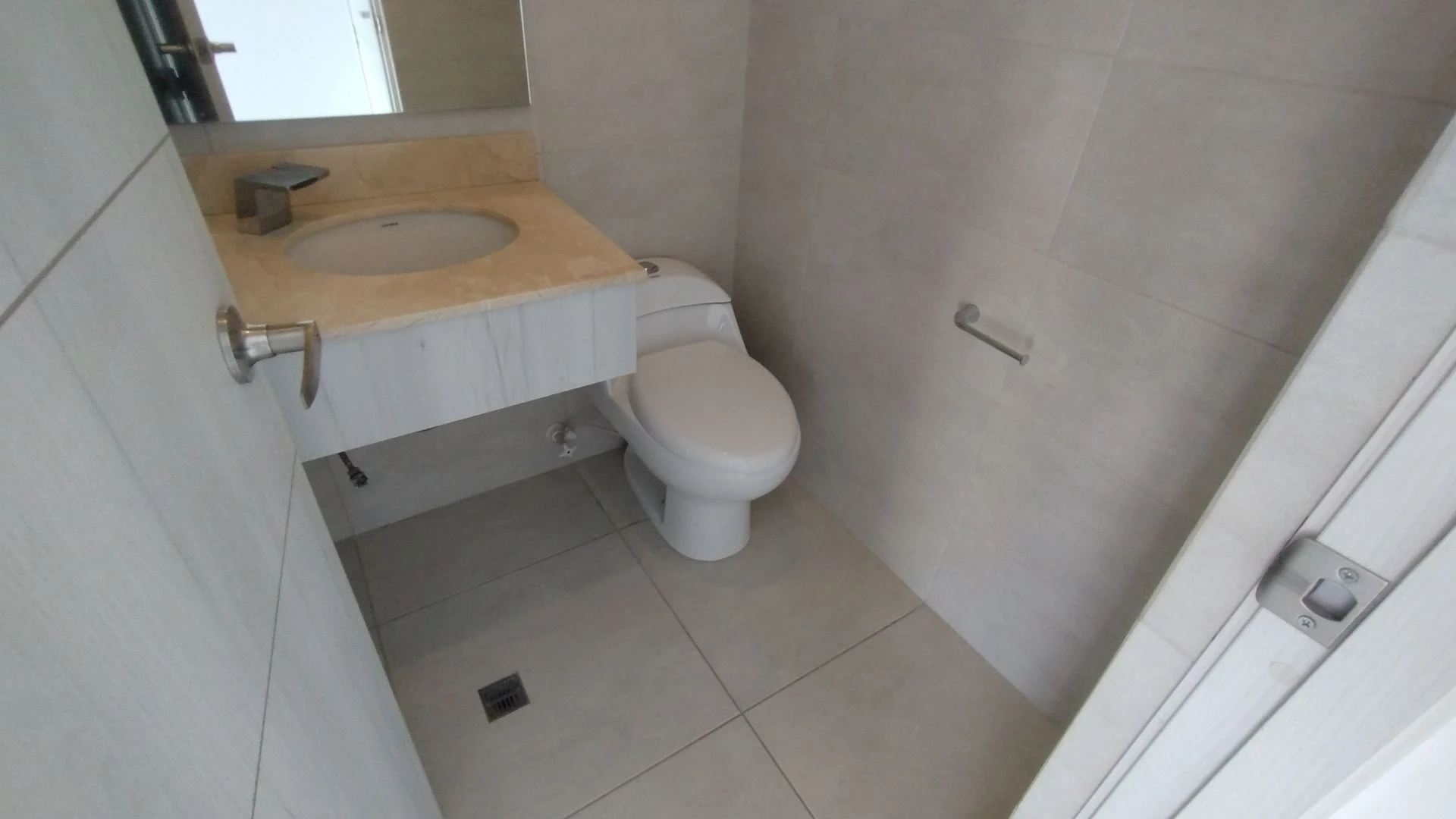 APARTAMENTO EN VENTA CERCA DE BUENAVISTA.