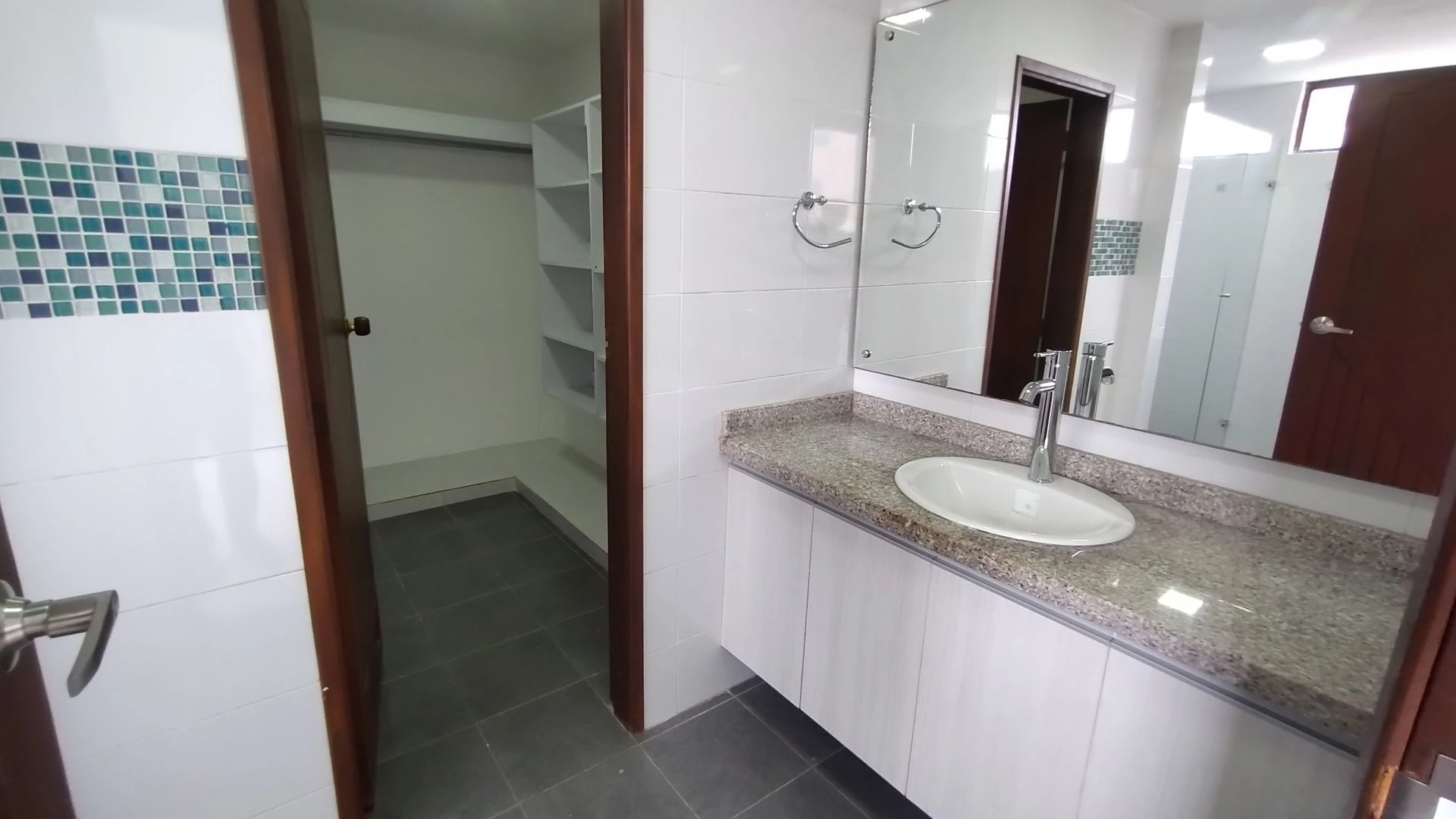 APARTAMENTO EN ARRIENDO EN ALTO PRADO.