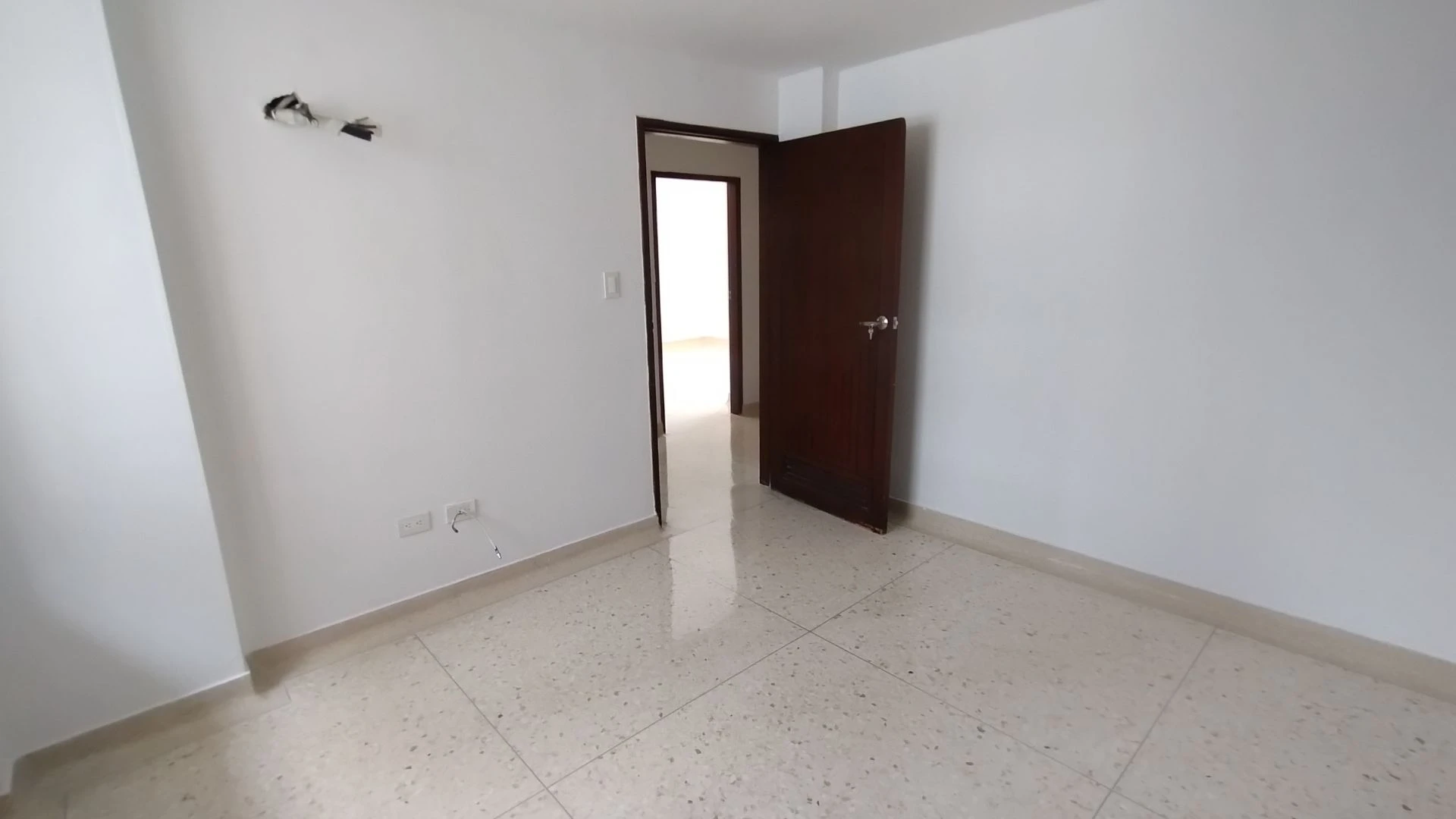 APARTAMENTO EN ARRIENDO EN ALTO PRADO.