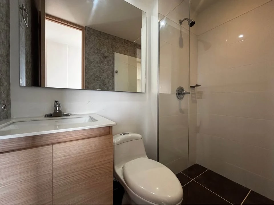 Apartamento en arriendo sector loma del esmeraldal