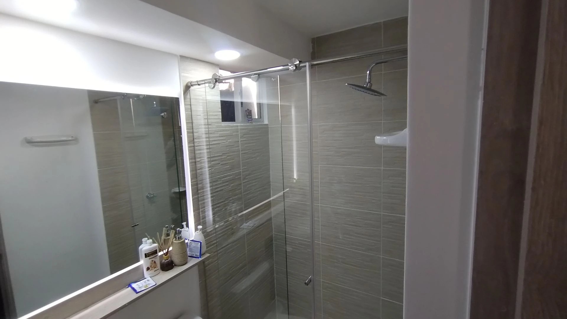 APARTAMENTO AMOBLADO EN ARRIENDO EN CIUDAD MALLORQUIN.