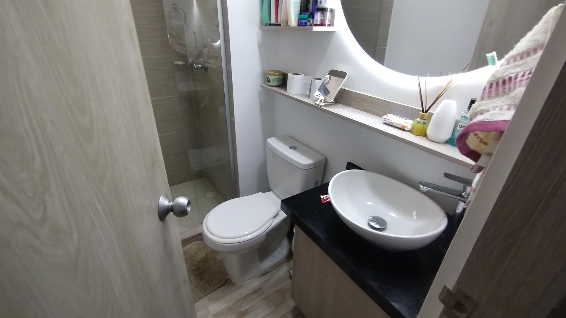 APARTAMENTO AMOBLADO EN ARRIENDO EN CIUDAD MALLORQUIN.