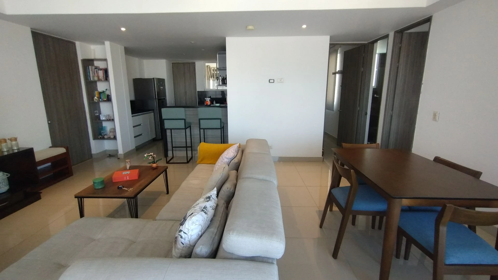 APARTAMENTO EN ARRIENDO EN LA CASTELLANA.