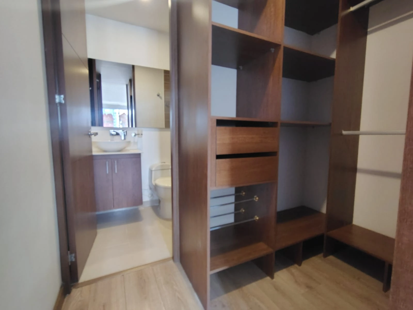 Apartaestudio en arriendo sector Los Gonzalez