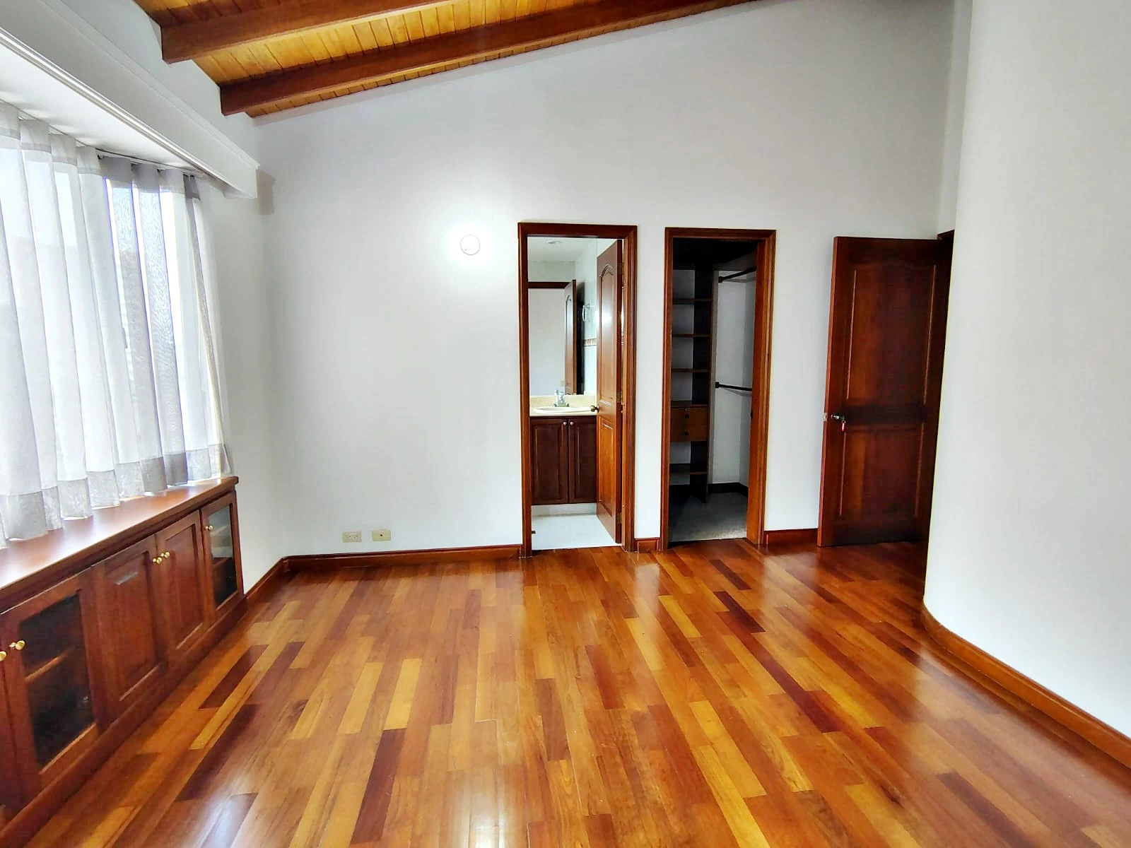 Casa en arriendo sector la Calera