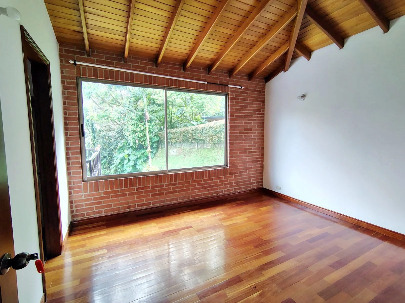 Casa en arriendo sector la Calera