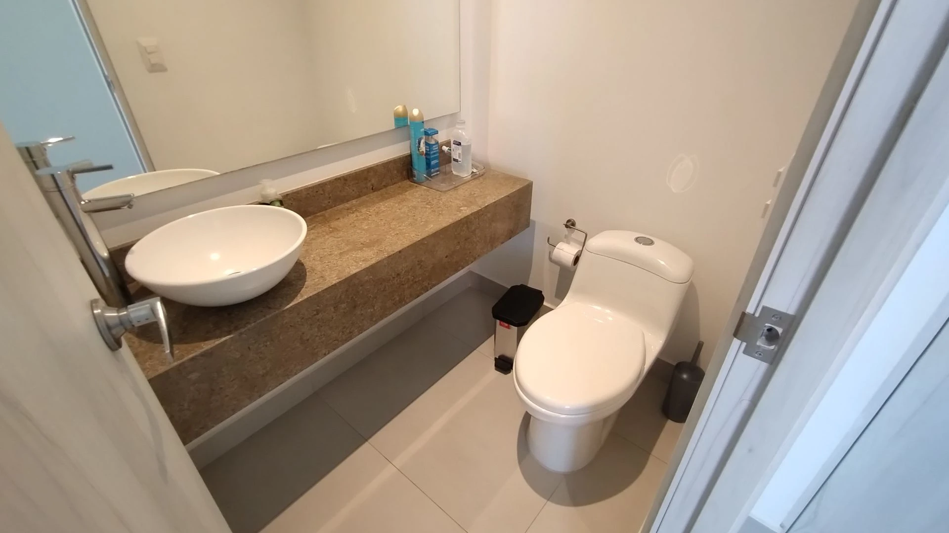 APARTAMENTO EN VENTA EN EL PORTAL DEL GENOVÉS.