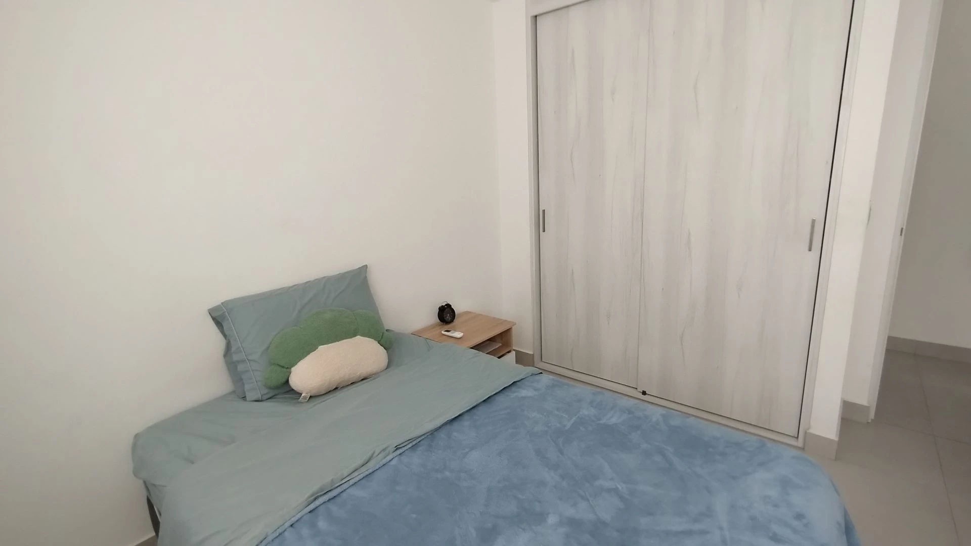 APARTAMENTO AMOBLADO EN ARRIENDO.