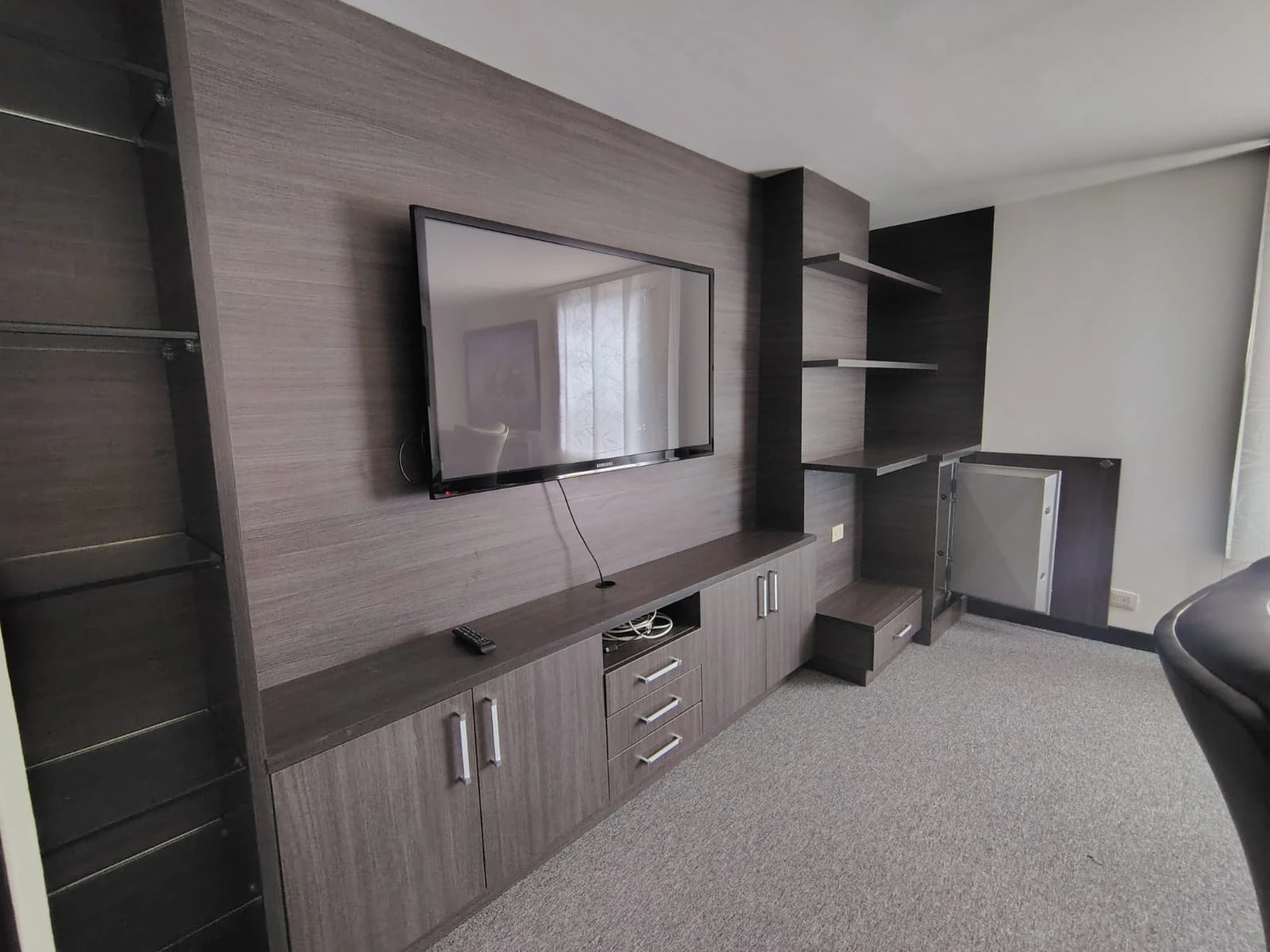 Oficina en arriendo sector Transversal Inferior