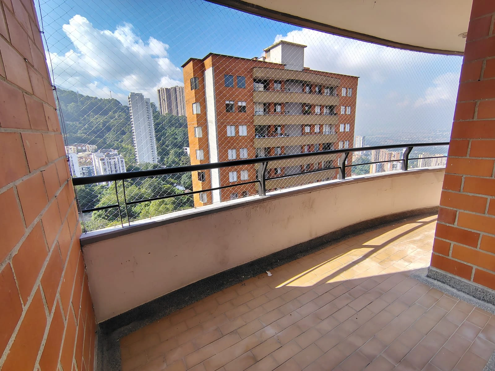 Apartamento en arriendo sector Loma del Indio